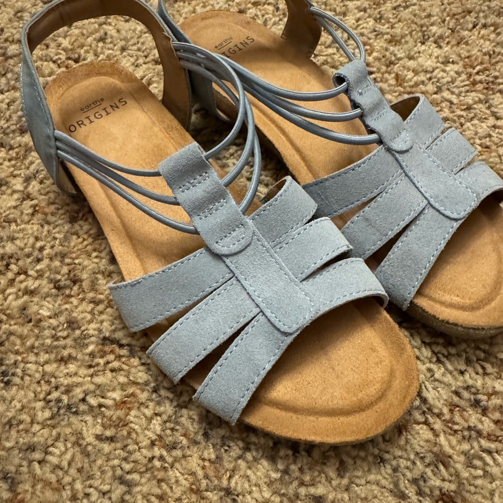 Origins Women's Gray Strappy Sandals